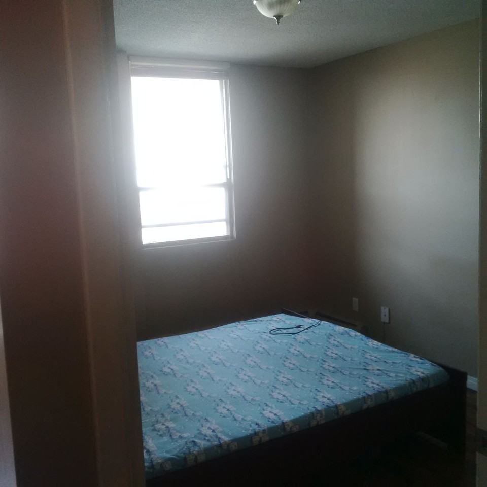 1122 8 Ave SW - Photo 2 of 6