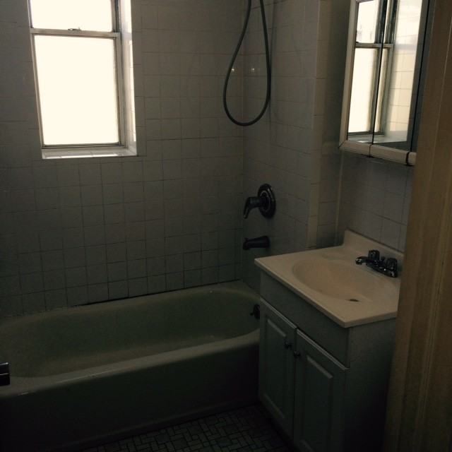 1614 E 12th St #3rdFL - Photo 2 of 4