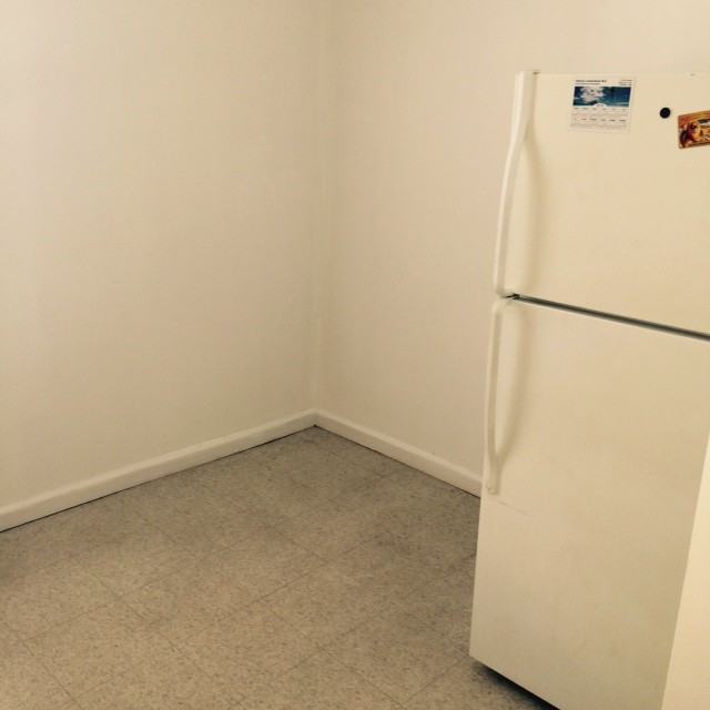 1614 E 12th St #3rdFL - Photo 3 of 4