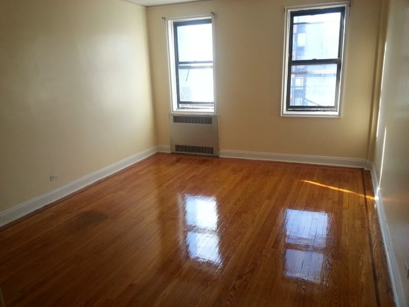 1233 Eastern Pkwy - Photo 2 of 4