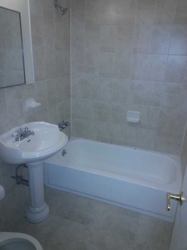 1233 Eastern Pkwy - Photo 3 of 4