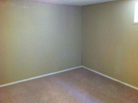 1049 82 St SW - Photo 3 of 3