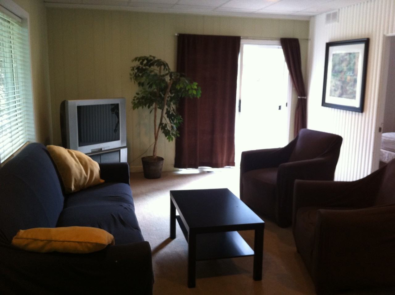 5220 50 Ave - Photo 2 of 7