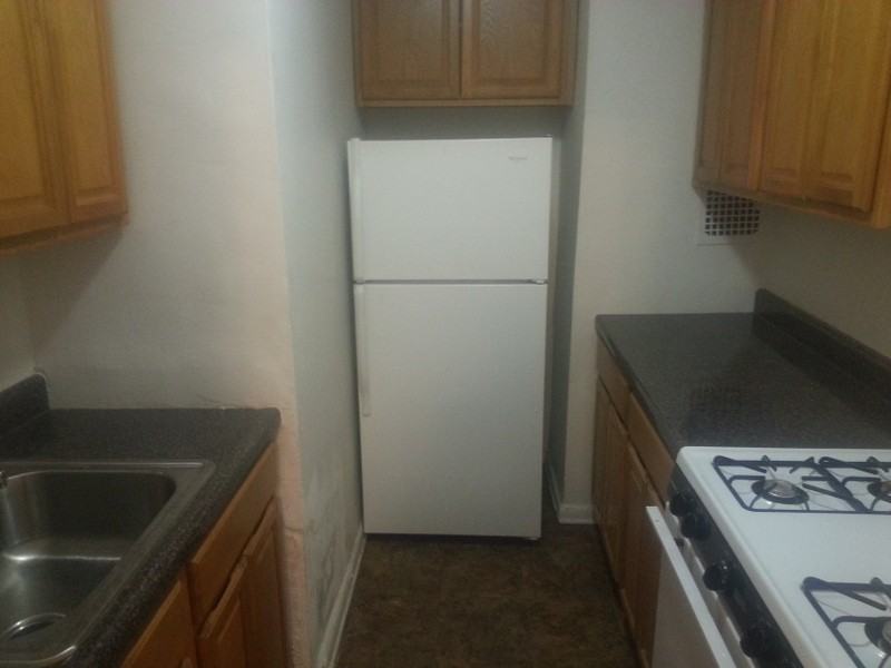 1086 Brooklyn Ave - Photo 2 of 2