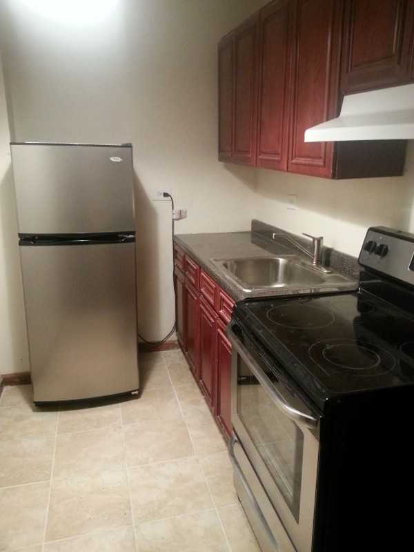 310 Empire Blvd - Photo 2 of 3