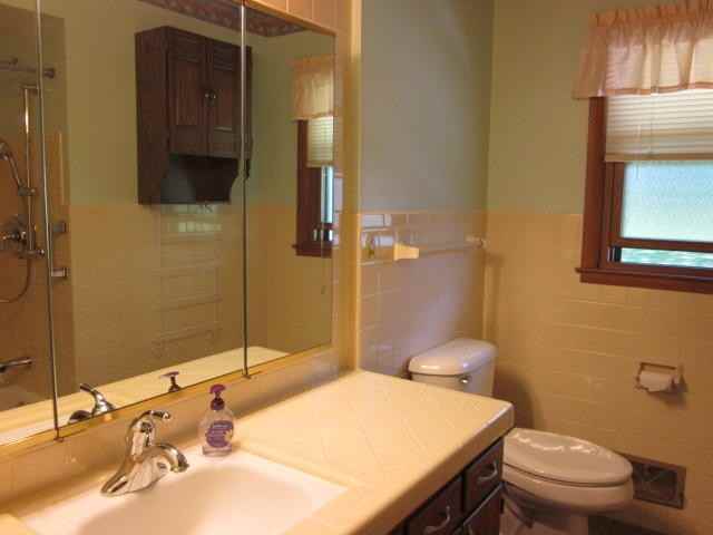 4050 S 56th St - Photo 3 of 7