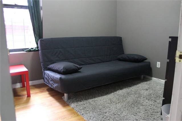 498 Jefferson Ave - Photo 2 of 6