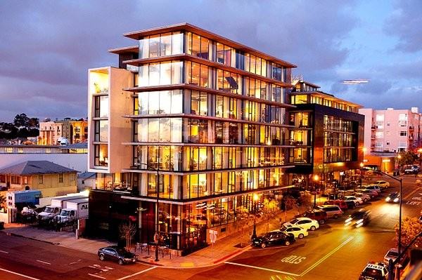 750 W Fir St - Photo 2 of 4