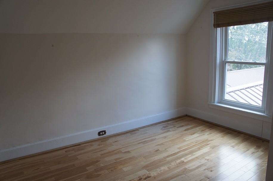 37 Schofield Ave - Photo 2 of 8