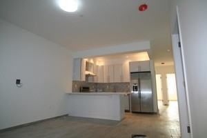 380 S 5th St - Photo 3 of 5