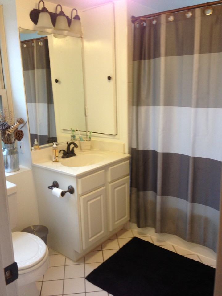 1403 E Abingdon Dr #3 - Photo 3 of 15
