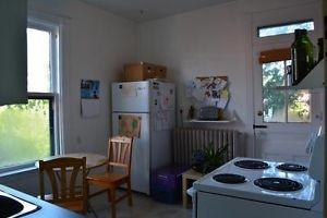 107 Guigues Ave #107 - Photo 3 of 5