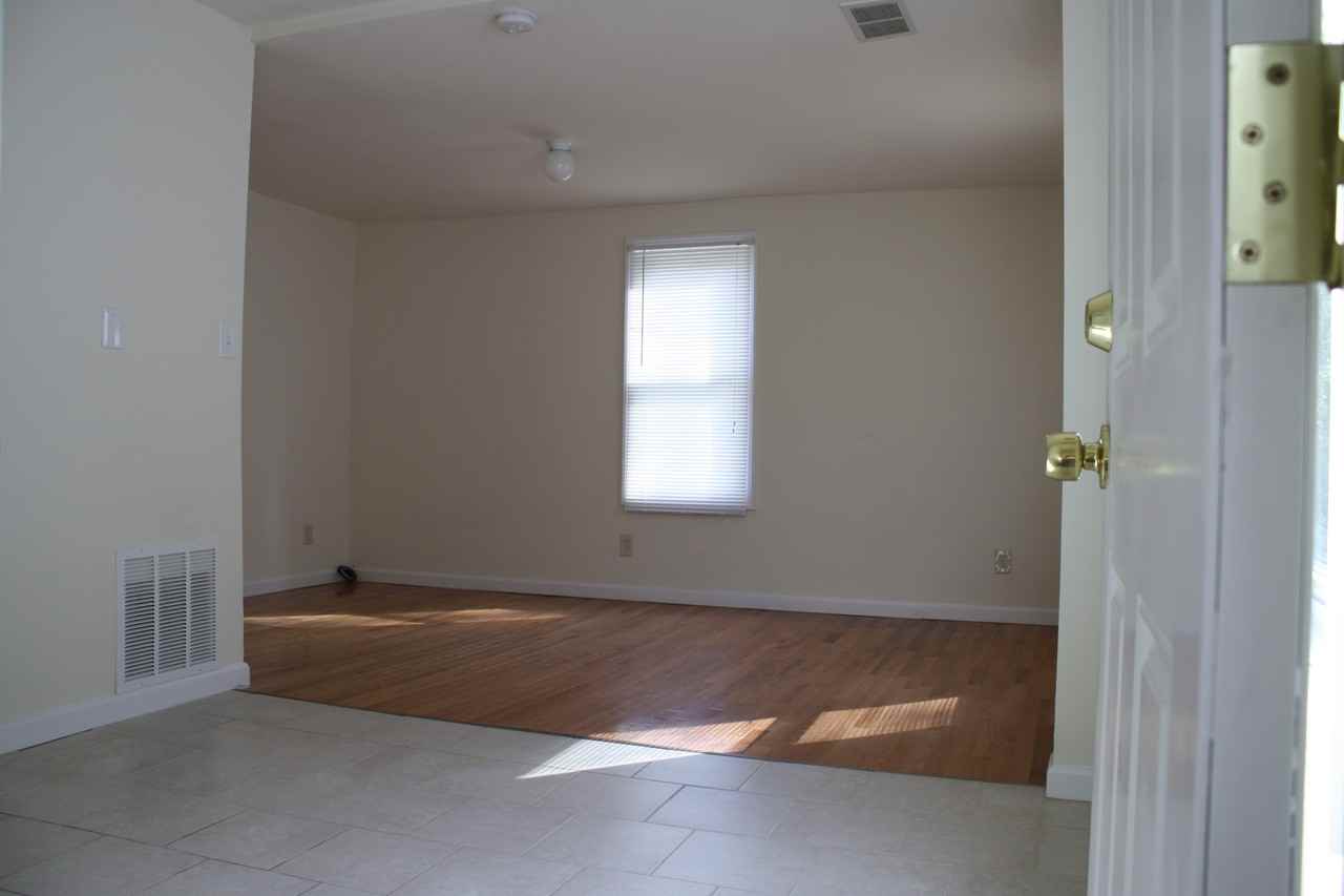 543 Pennsylvania Ave #2 - Photo 2 of 10