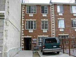 658 Cauldwell Ave - Photo 2 of 3