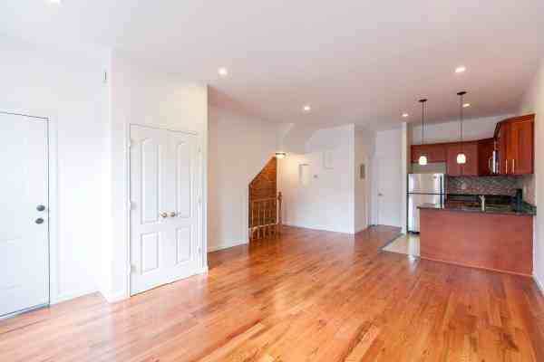 1521 Dean St #1 - Photo 3 of 4