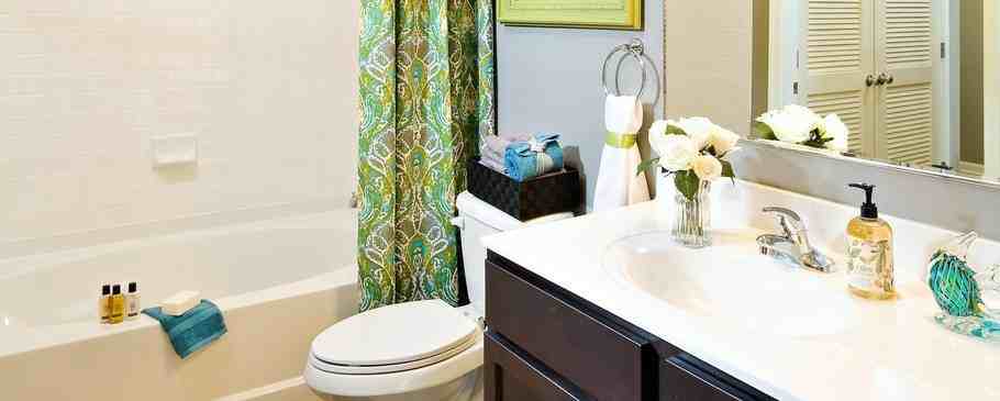 2350 Washington St - Photo 2 of 11