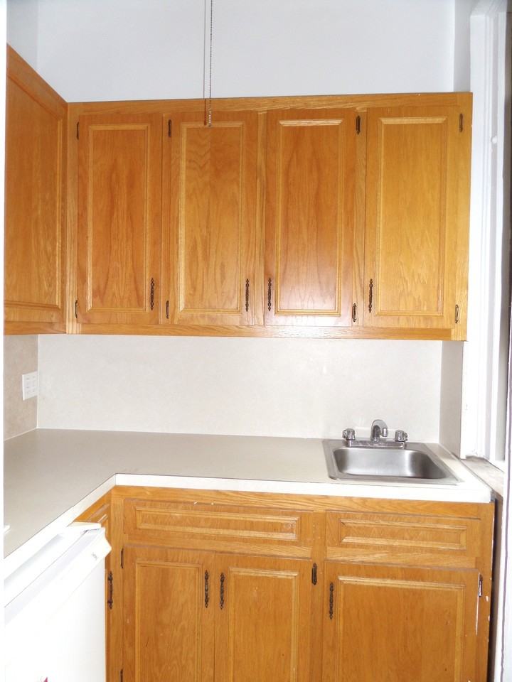 334 W 50th St - Photo 2 of 3