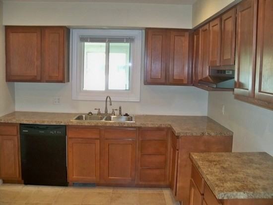 2451 Potomac Ln - Photo 3 of 10