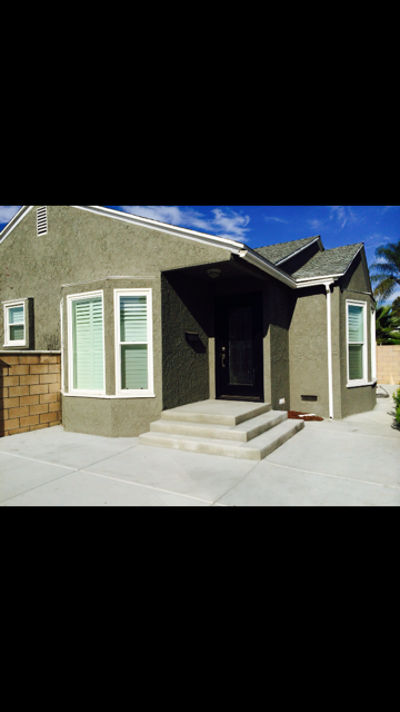 205 N Broadmoor Ave - Photo 3 of 11