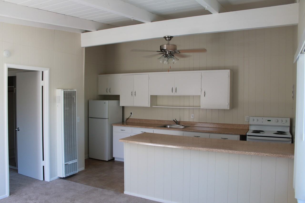 959 Rich Ave - Photo 3 of 6