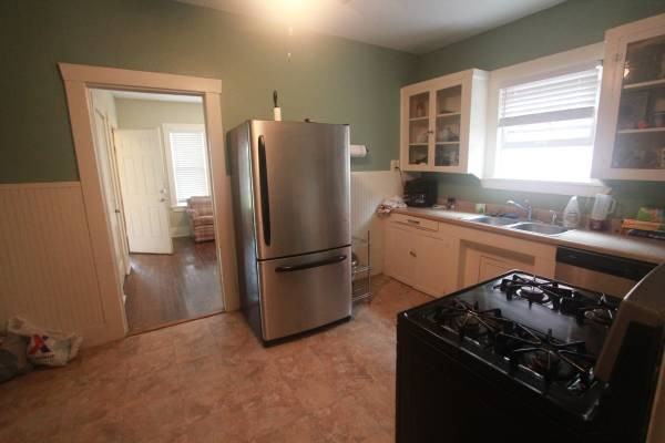 806 E Ashby Pl #1 - Photo 4 of 12