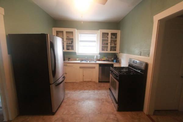 806 E Ashby Pl #1 - Photo 5 of 12