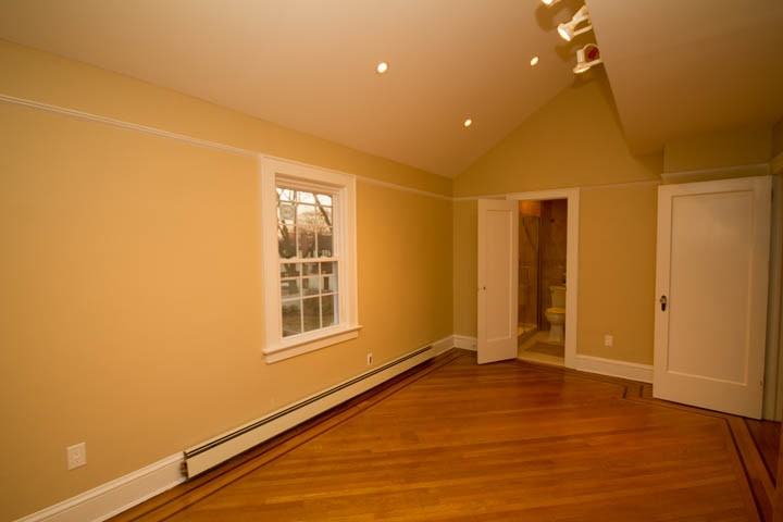 17 Spruce St - Photo 2 of 6