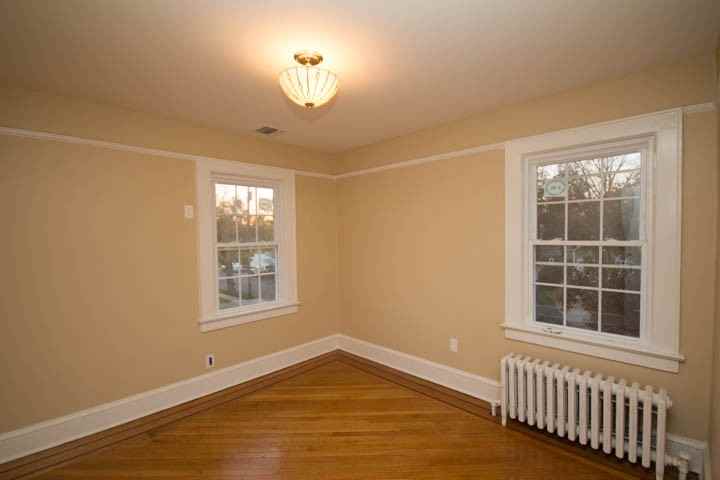 17 Spruce St - Photo 3 of 6