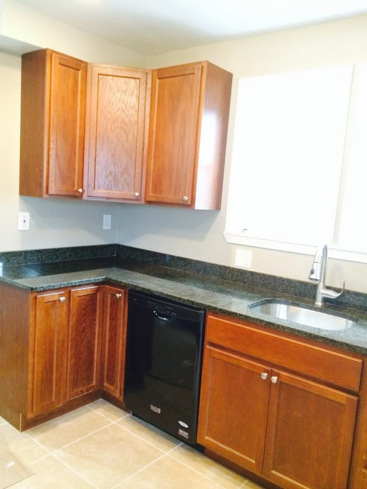 311 Whipple St - Photo 3 of 12