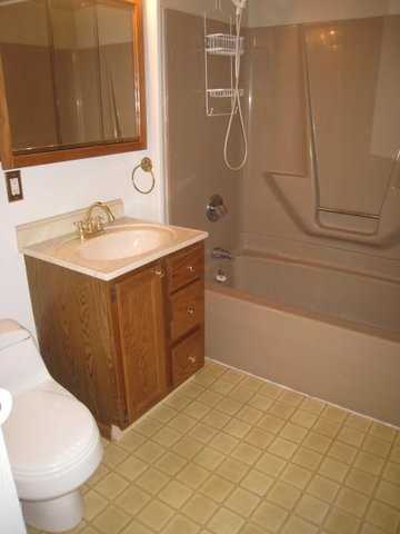 2831 N Murray Ave - Photo 3 of 4
