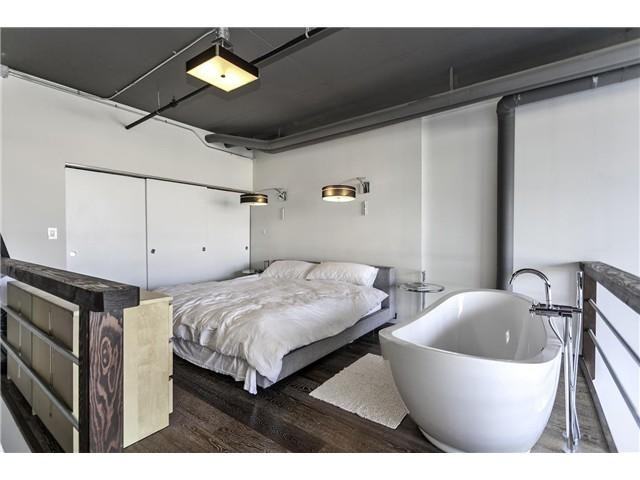 289 Alexander St #207 - Photo 2 of 8