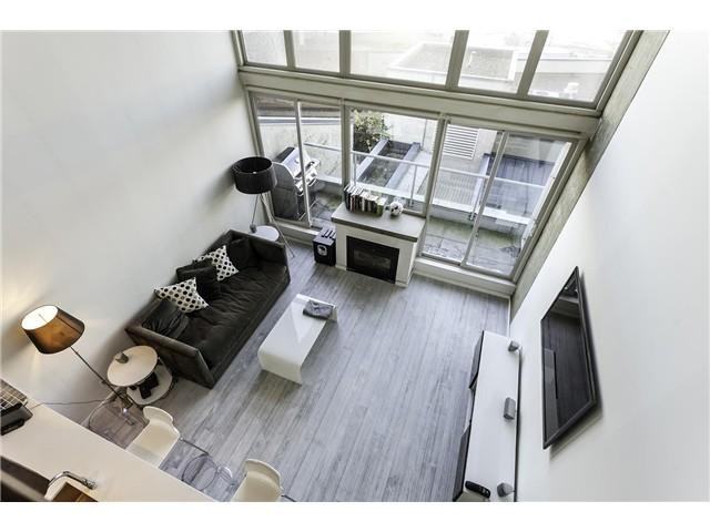 289 Alexander St #207 - Photo 3 of 8