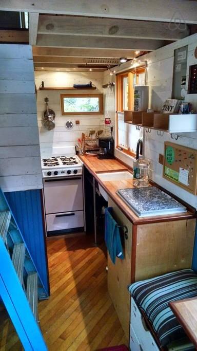 429 Birchwood Dr - Photo 2 of 3