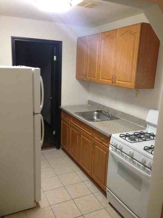 249 2nd St 2L - Photo 2 of 5