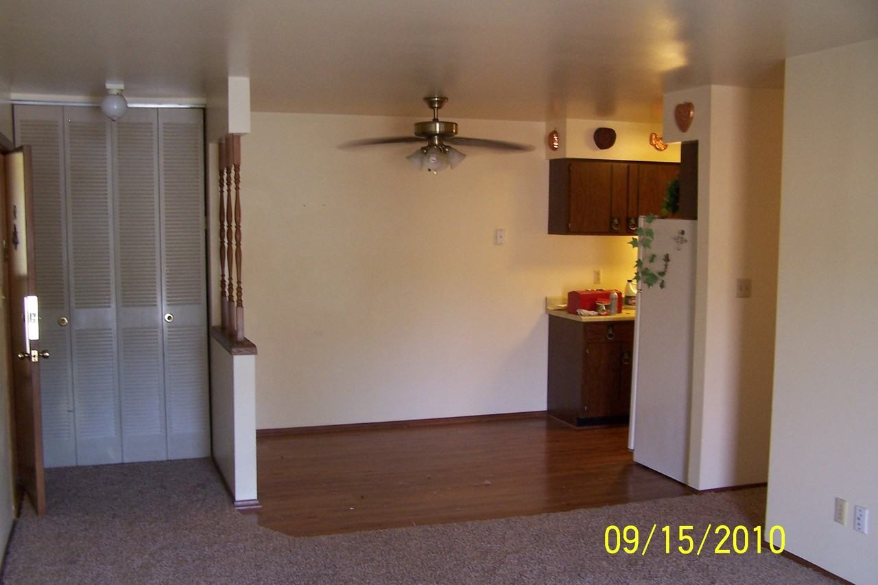 10040 W Congress St - Photo 2 of 4