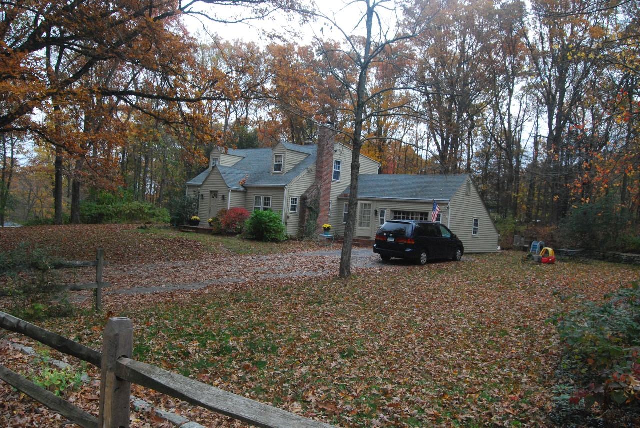 24 Birch Mountain Rd - Photo 3 of 10