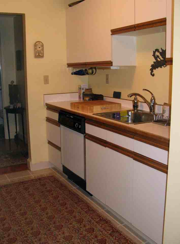 44 Main St - Photo 3 of 4