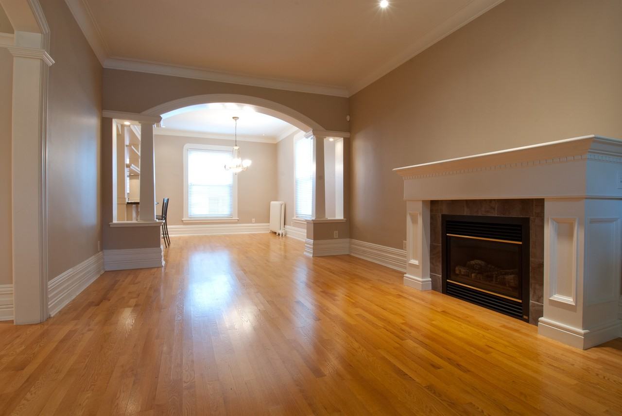 325 Daly Ave - Photo 3 of 10