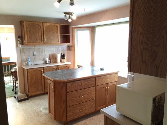 490 Beechwood Dr #2 - Photo 3 of 14