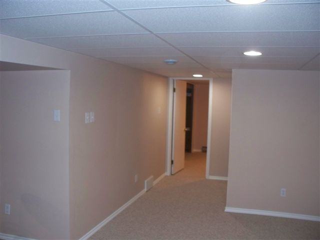 824 Autumnwood Dr - Photo 2 of 6