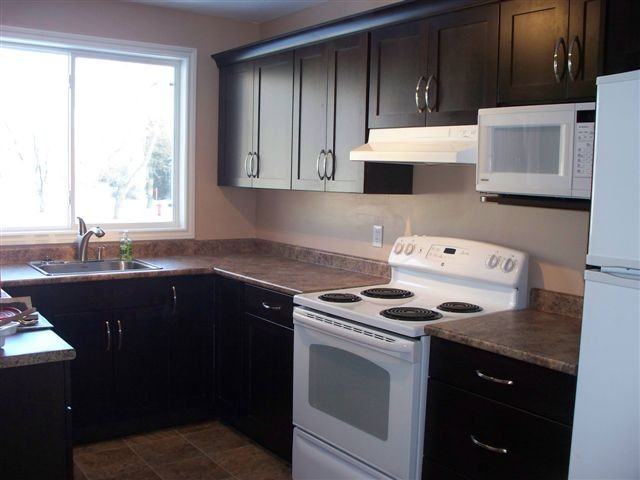 824 Autumnwood Dr - Photo 3 of 6