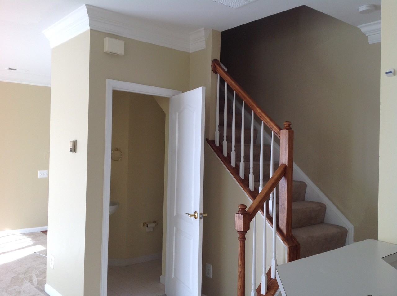 1725 W Braddock Rd #303 - Photo 2 of 8