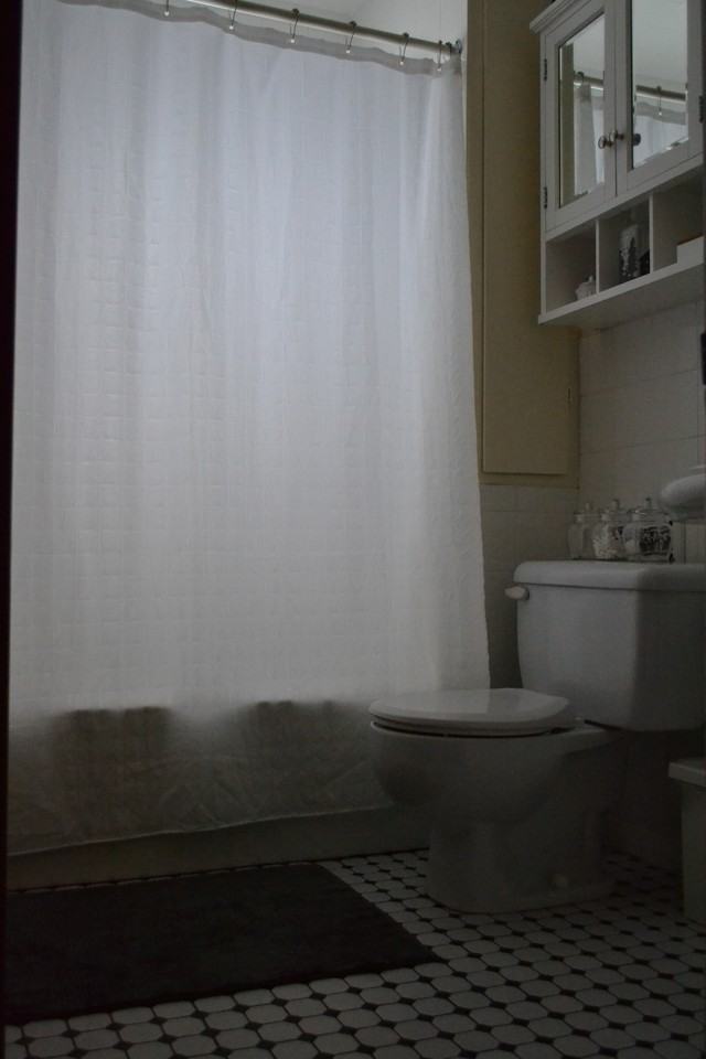 1044 Gladstone Ave #1044 - Photo 2 of 10