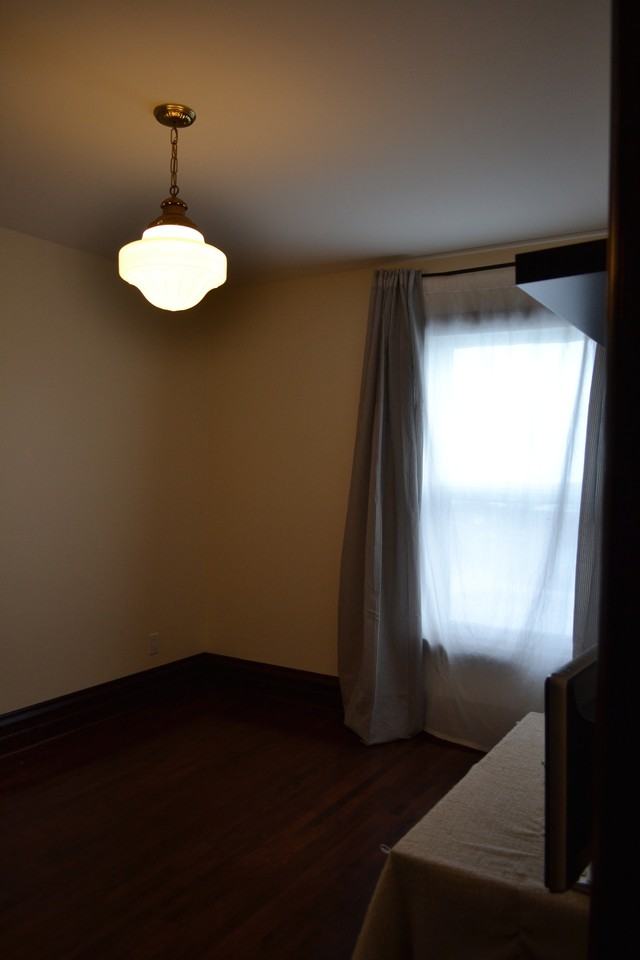 1044 Gladstone Ave #1044 - Photo 3 of 10