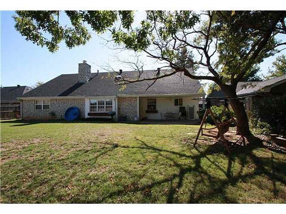 3409 NW 68th St - Photo 2 of 15