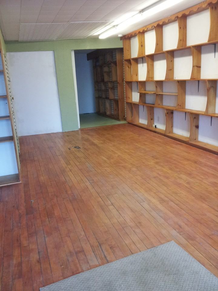 25 Queen St #1 - Photo 3 of 3