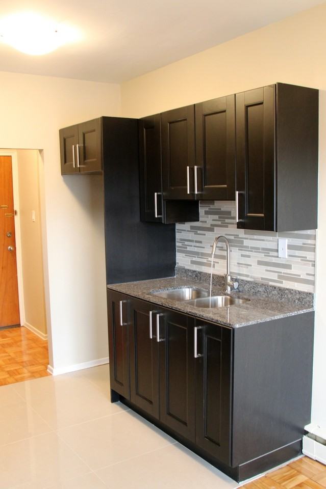 622 Upper Wentworth St 104, Hamilton, ON L9A 4V3 1 Bedroom Apartment