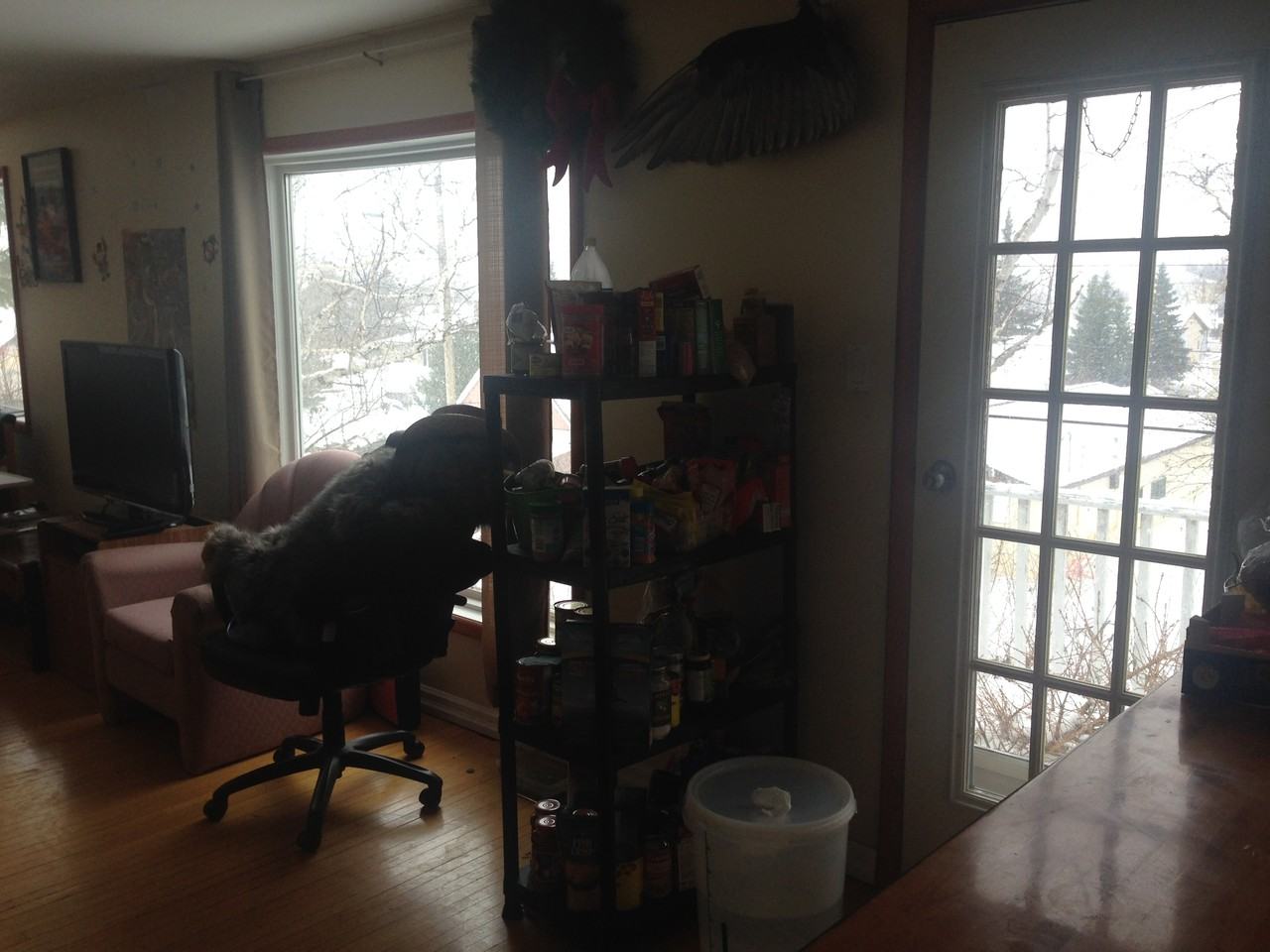 806 Lonsdale Ave - Photo 2 of 7