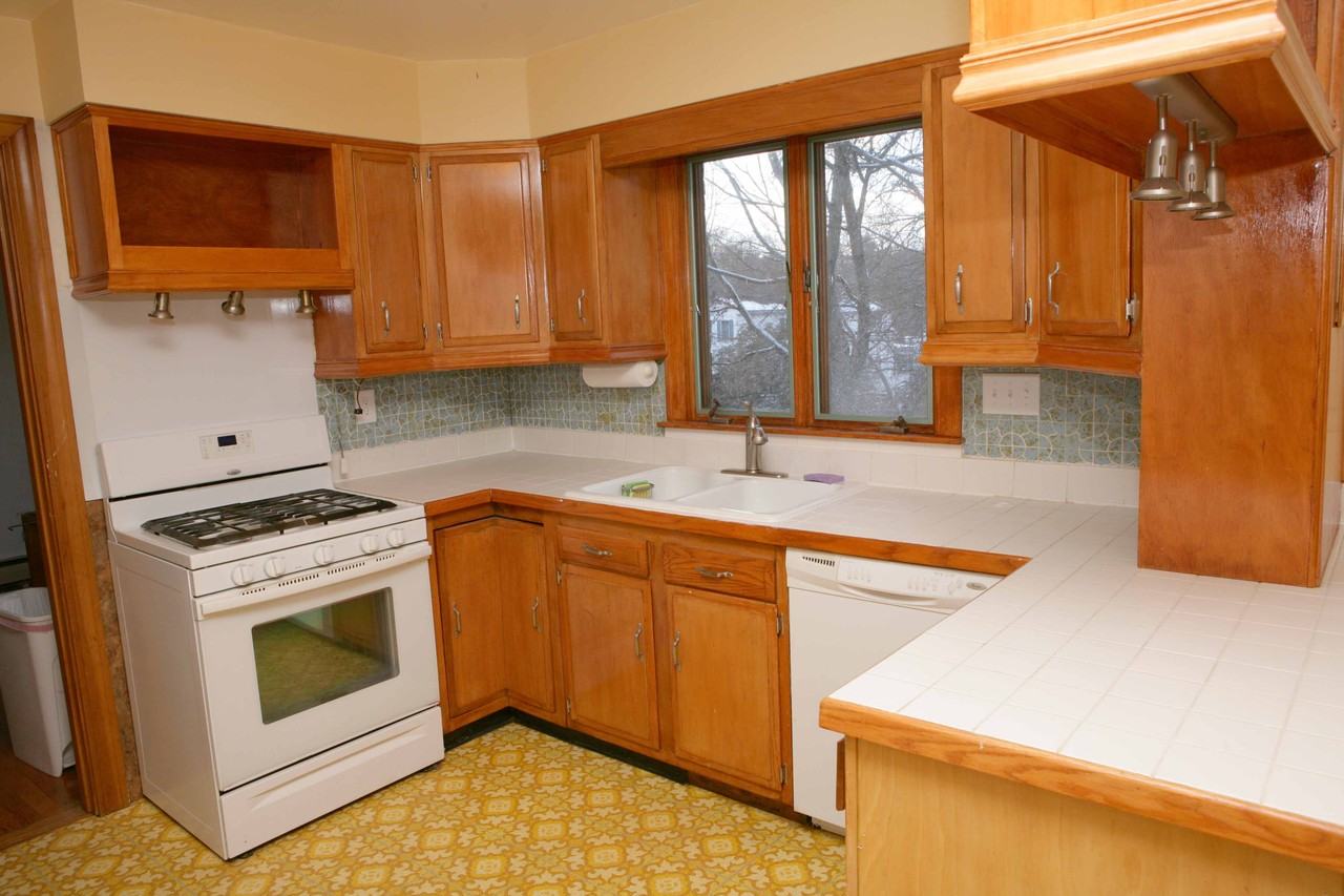 12 Cross St #12 - Photo 2 of 5