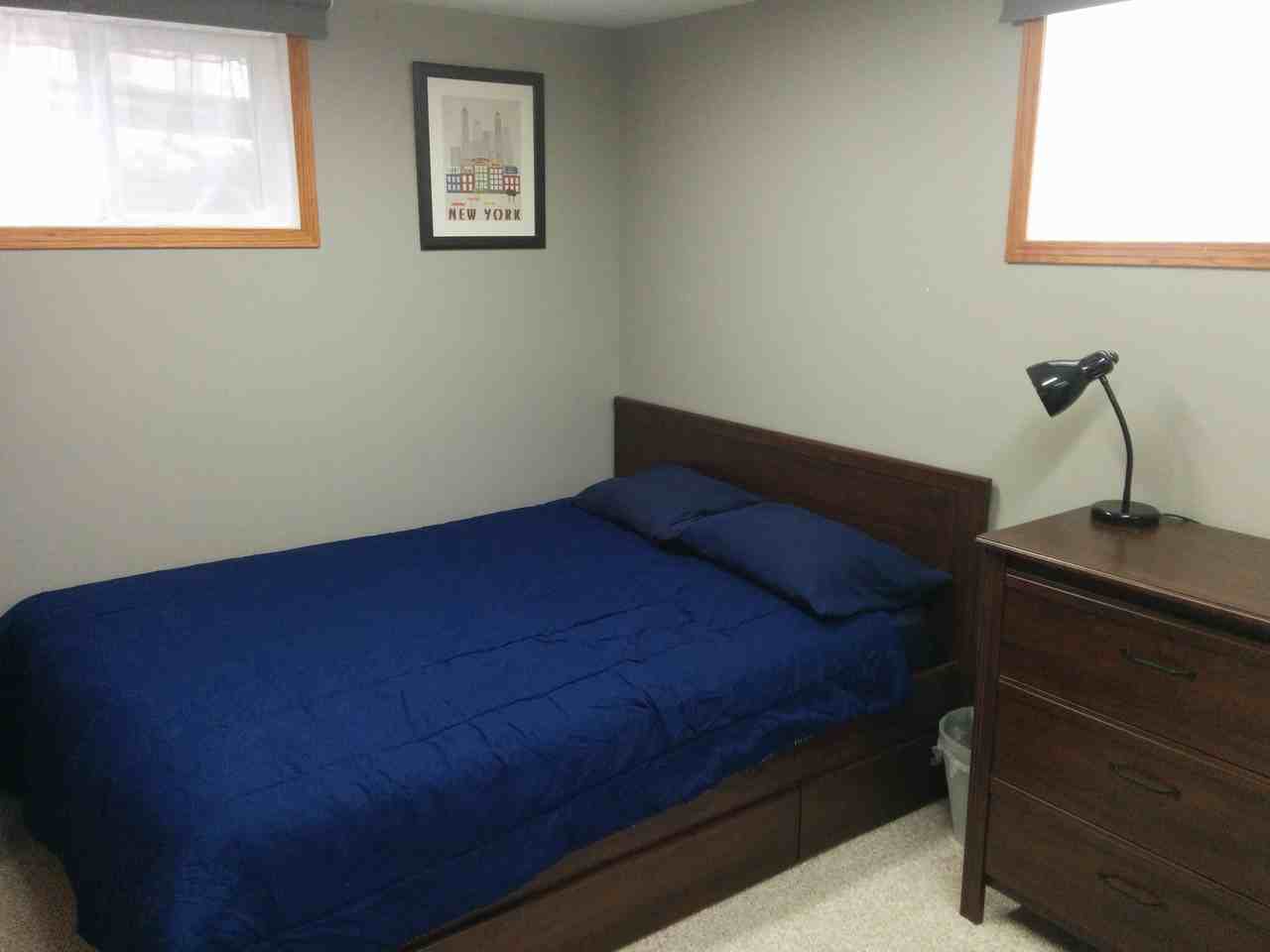 6215 112 a St - Photo 2 of 8